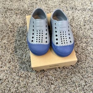 NWT Native Shoes Jefferson Roam Shoes Gray/Blue - Size 7 Toddler